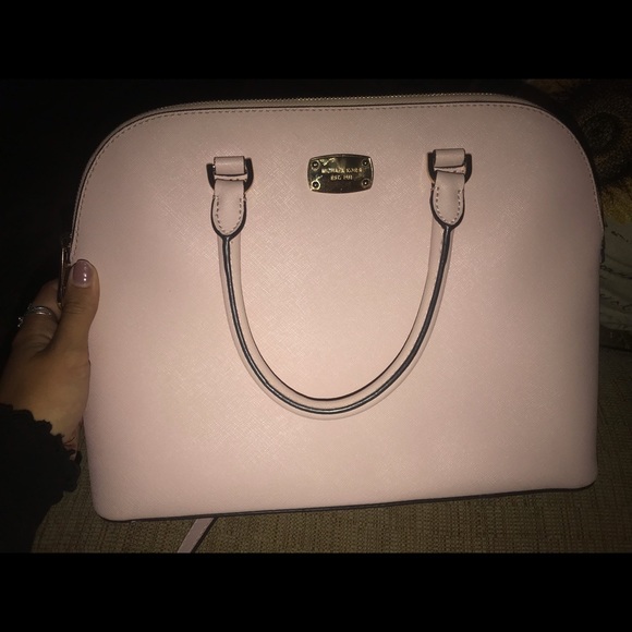 Michael Kors Cindy purse (full size) - Picture 1 of 2